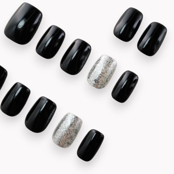 court ballerines 10 ongles 2 ongles noir paillettes 02