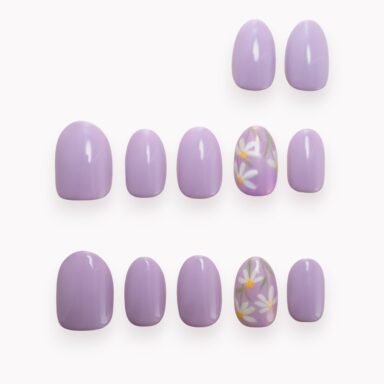 court oval 10 ongles 2 ongles fleur sur violet lavande