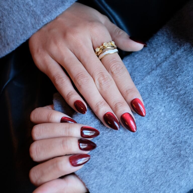 Court Amande-Velours Rouge